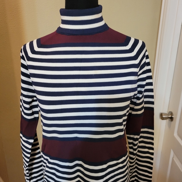 tory Burch turtle neck - Picture 2 of 9